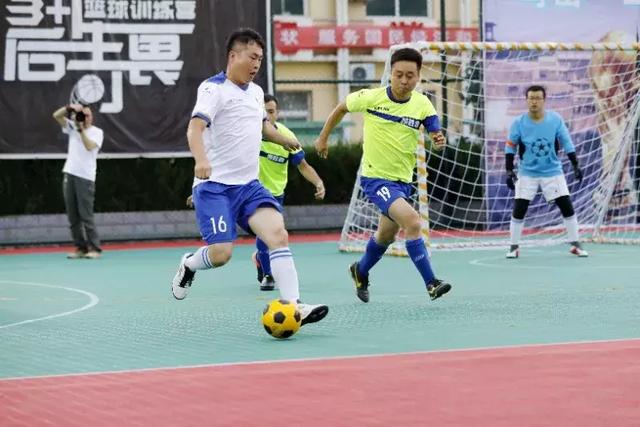 宿茂臻：韩鹏中场休息强调2-0是最危险的比分，要坚持全员防守