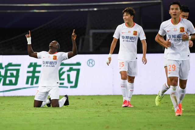 意甲-卡瓦尔造希拉乌龙球 尤文图斯1-0拉齐奥